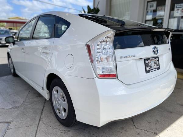 2010 Toyota Prius IV - - by dealer - vehicle for sale in Pearl City, HI – photo 6