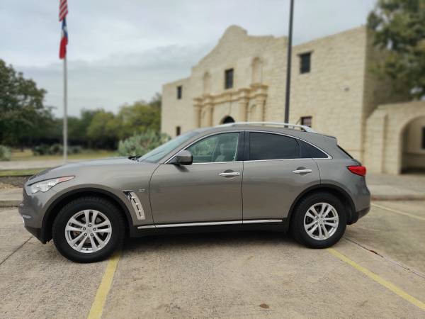 2016 INFINITY QX70 - cars & trucks - by dealer - vehicle automotive... for sale in San Antonio, TX – photo 9