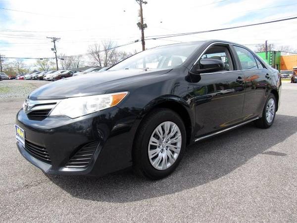 2012 Toyota Camry SE - cars & trucks - by dealer - vehicle... for sale in Baltimore, MD – photo 3