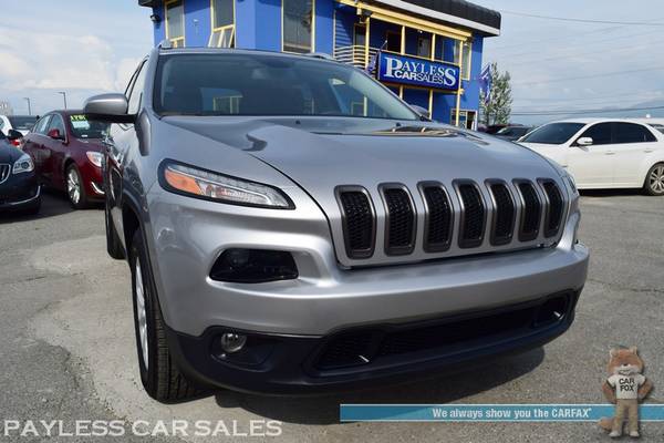 2017 Jeep Cherokee Latitude / 4X4 / Power Driver's Seat / Bluetooth / for sale in Anchorage, AK – photo 8