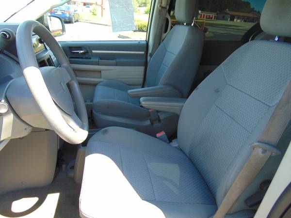 2010 Dodge Grand Caravan SE - cars & trucks - by dealer - vehicle... for sale in Inidanapolis, IN – photo 4