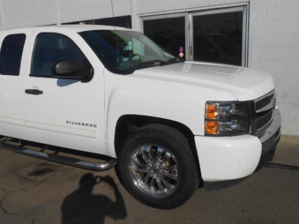 2011 Chevrolet Chevy Silverado 1500 LS 4x2 4dr Extended Cab 6.5 ft.... for sale in Covina, CA – photo 8