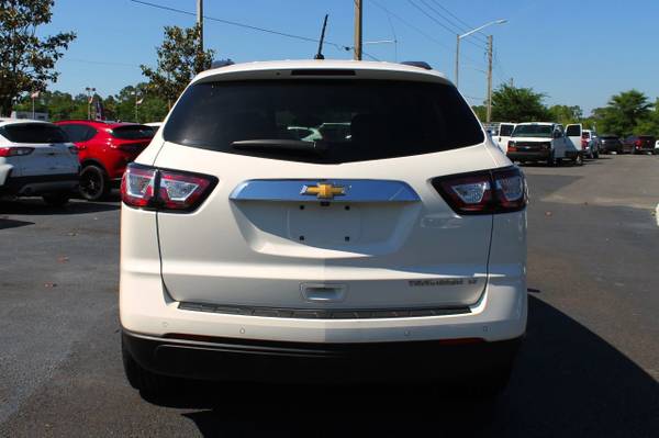 2014 Chevrolet Traverse FWD 4dr LT w/1LT White for sale in Gainesville, FL – photo 4