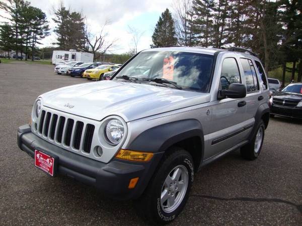 2006 Jeep Liberty Sport 4dr SUV 4WD 118175 Miles for sale in Merrill, WI – photo 4