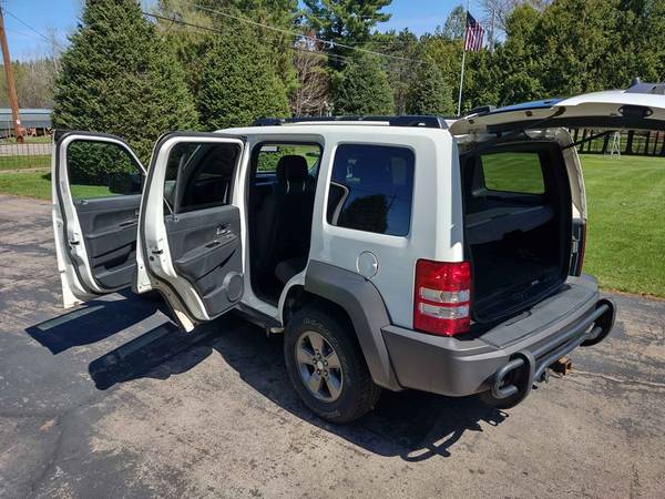 Jeep Liberty Renegade for sale in Merrill, WI – photo 7