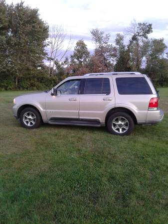 2004 Lincoln Aviator AWD for sale in Naugatuck, CT – photo 2