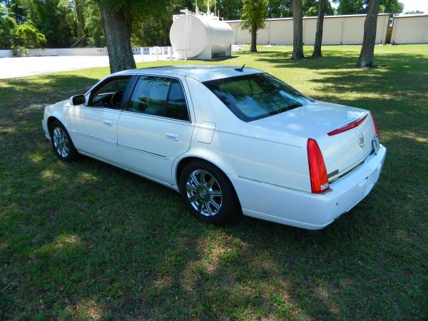 CADILLAC DTS PRICED TO SELL - - by dealer - vehicle for sale in Jacksonville, FL – photo 3