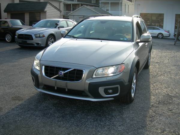 2008 Volvo XC70 CLEAN CARFAX - - by dealer - vehicle for sale in Columbia, PA – photo 2