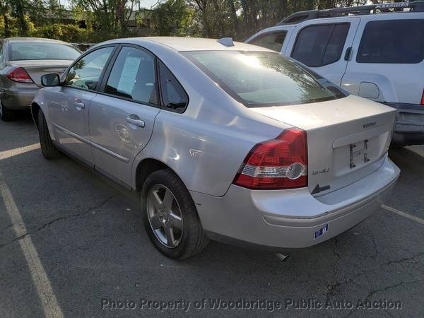 2007 *Volvo* *S40* *T5* Silver - cars & trucks - by dealer - vehicle... for sale in Woodbridge, District Of Columbia – photo 4
