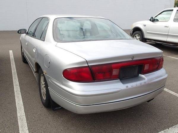 2002 Buick Regal sedan LS (Sterling Silver Metallic) for sale in Sterling Heights, MI – photo 3