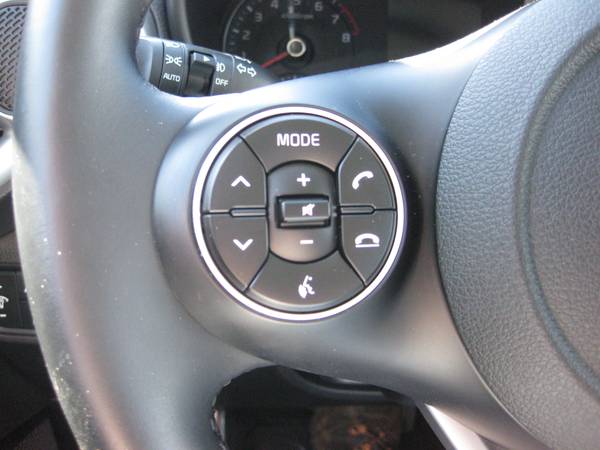 2021 Kia Soul GT-Line Only 2, 000 Miles Like New - - by for sale in Fortuna, CA – photo 10