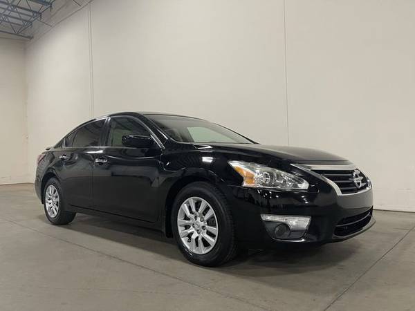 2013 Nissan Altima S - - by dealer - vehicle for sale in Grand Rapids, MI – photo 2