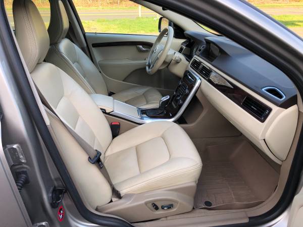 2013 Volvo XC70 3 2 AWD Bluetooth BLIS - - by for sale in Bethany, CT – photo 17