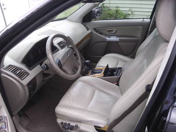 2006 Volvo Xc90 - 3rd row seat - cars & trucks - by dealer - vehicle... for sale in Mandeville, LA – photo 3