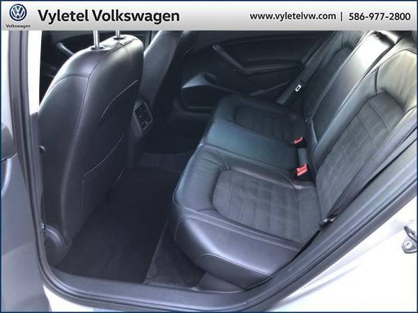 2014 Volkswagen Passat sedan 4dr Sdn 2.0L DSG TDI SEL Premium for sale in Sterling Heights, MI – photo 11