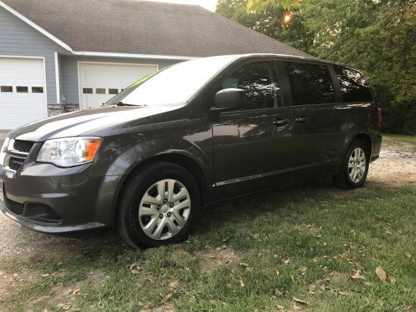2018 Dodge Grand Caravan SE - cars & trucks - by dealer - vehicle... for sale in Indianola, IA – photo 3