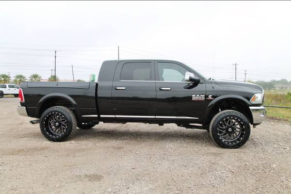 2016 RAM 2500 LIMITED MEGA CAB 4X4 - LOADED- BLK ON BLK- NEW 22s +... for sale in Liberty Hill, IL – photo 13