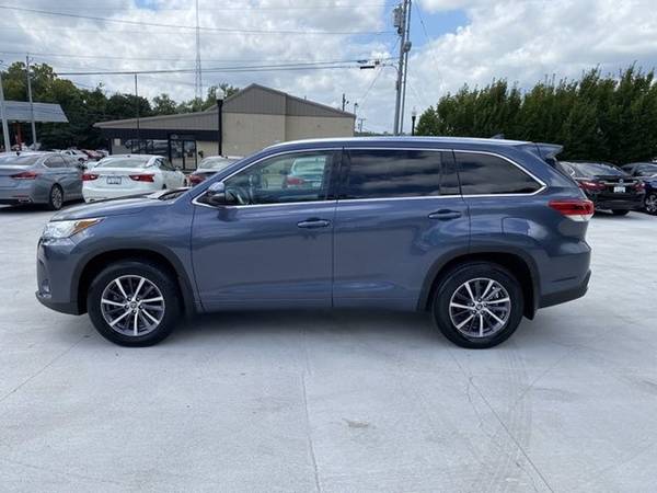 2018 Toyota Highlander XLE - cars & trucks - by dealer - vehicle... for sale in Murfreesboro, TN – photo 2