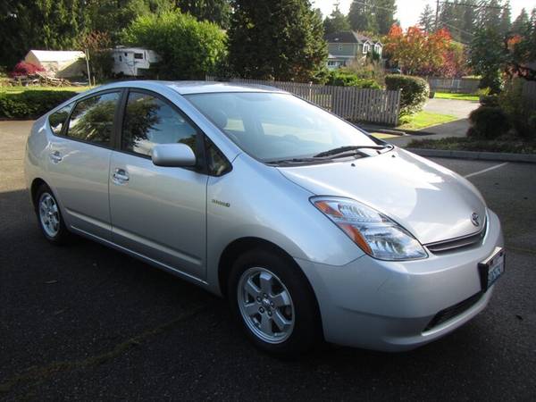 2007 Toyota Prius - cars & trucks - by dealer - vehicle automotive... for sale in Shoreline, WA – photo 2