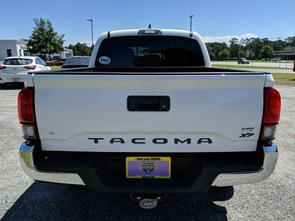 2018 Toyota Tacoma truck TRD Sport - SUPER WHITE [WHIT for sale in Valdosta, GA – photo 5