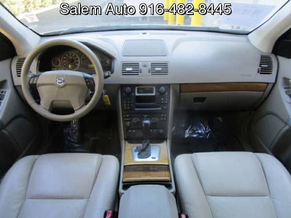 2005 Volvo XC90 AWD - THIRD ROW SEAT - LEATHER AND HEATED SEATS -... for sale in Sacramento , CA – photo 8