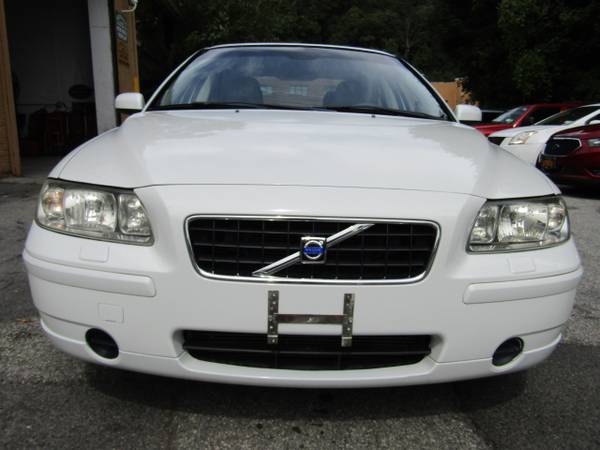 2005 Volvo S60 2.4L, Moonroof, Premium, Cold Pack, like new for sale in Yonkers, NY – photo 23