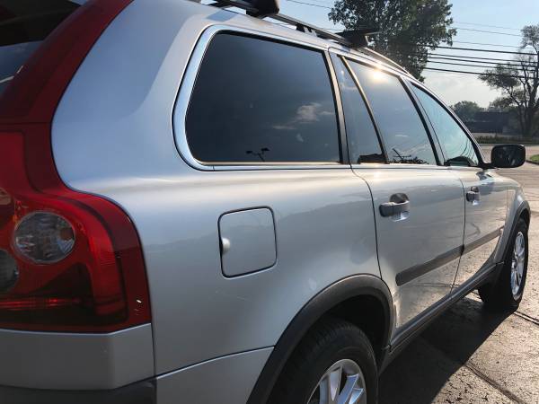 3rd Row! 2004 Volvo XC90! AWD! One Owner! Loaded! for sale in Ortonville, OH – photo 11