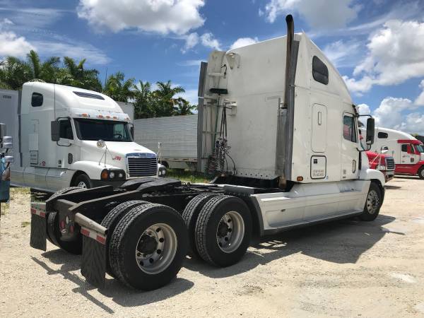 Freightliner Century ST120 370 For Sale Detroit Engine 14.0L for sale in Miami, FL – photo 3