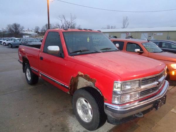 1994 Chevrolet C/K 1500 Reg Cab 117.5" WB 4WD - cars & trucks - by... for sale in Marion, IA – photo 5