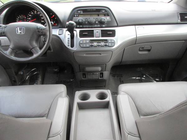 2010 Honda Odyssey EX-L (Clean/Loaded!)WE FINANCE! - cars & trucks -... for sale in Shakopee, MN – photo 8