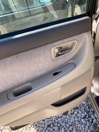 2002 Toyota Avalon XL - Bench seat for sale in Topeka, KS – photo 9