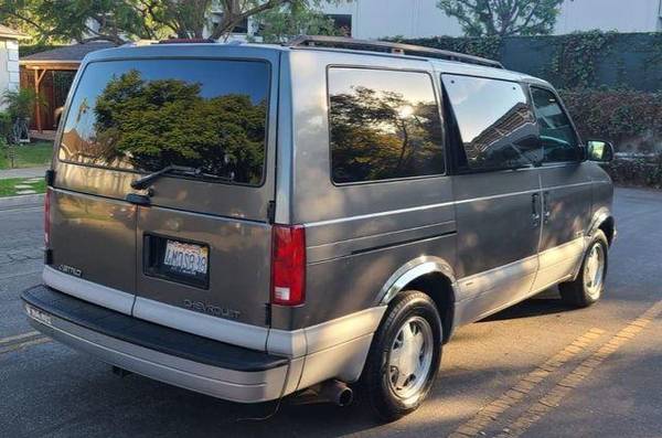 2000 Chevrolet Chevy Astro Passenger Minivan 3D - FREE CARFAX ON... for sale in Los Angeles, CA – photo 10