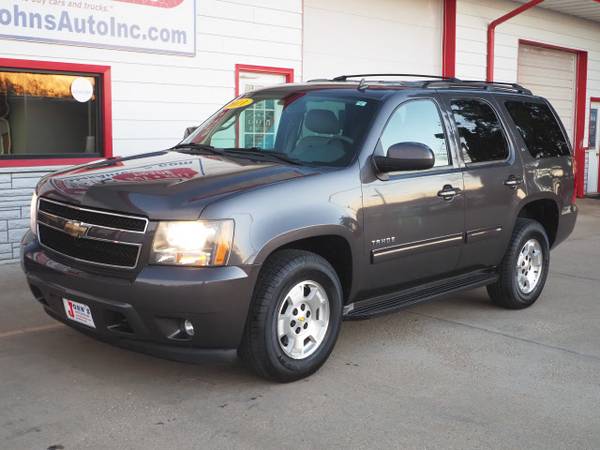 2011 Chevrolet Chevy Tahoe LT - - by dealer - vehicle for sale in Des Moines, IA – photo 7