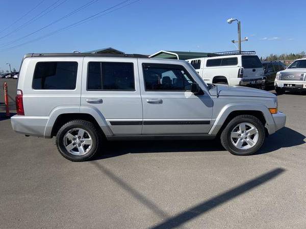 2007 Jeep Commander Sport Utility 4D - - by dealer for sale in Eugene, OR – photo 7