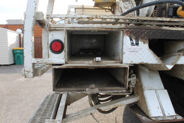 2007 STERLING ACTERRA DIGGER DERRICK AUTOMATIC CAT C7 105K MILES -... for sale in WINDOM, SD – photo 17