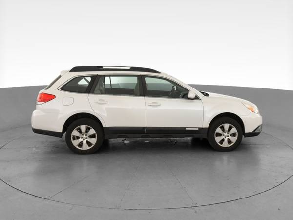 2012 Subaru Outback 2.5i Wagon 4D wagon White - FINANCE ONLINE -... for sale in Albany, GA – photo 13