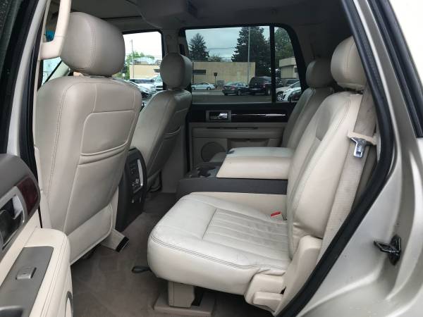 2004 LINCOLN NAVIGATOR LOADED SPECIAL PICE for sale in Eugene, OR – photo 7
