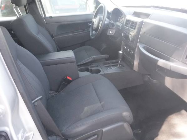 2011 Jeep Liberty Sport -Great Condition********** - cars & trucks -... for sale in Mesa, AZ – photo 9