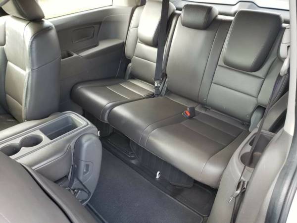 2011 Honda Odyssey Touring - cars & trucks - by owner - vehicle... for sale in Scottsburg, KY – photo 11