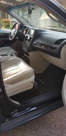 Handicapped Van - 2013 Chrysler Town and Country with Transfer Seat for sale in Prior Lake, MN – photo 14