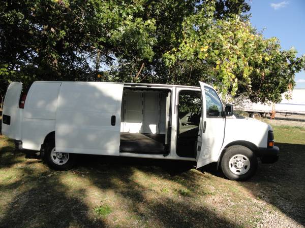 2008 RUST FREE CHEVY G3500 EXTENDED CARGO VAN WITH 6.0L ENGINE for sale in TALLMADGE, IN – photo 10