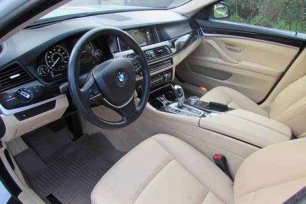 2015 BMW 528i 528i xDrive AWD 4dr Sedan Sedan - cars & trucks - by... for sale in Uniondale, NY – photo 22