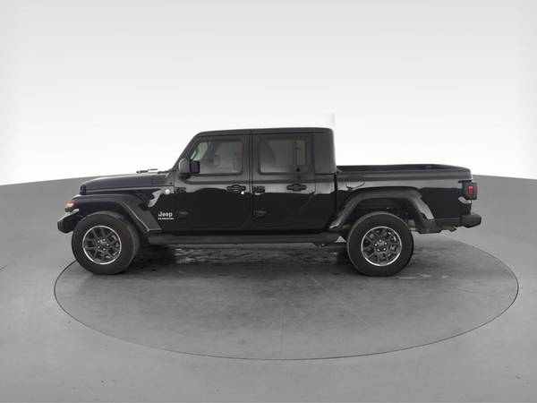 2020 Jeep Gladiator Overland Pickup 4D 5 ft pickup Black - FINANCE -... for sale in Bakersfield, CA – photo 5