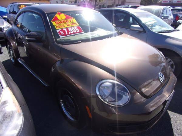 2013 VOLKSWAGEN BEETLE - - by dealer - vehicle for sale in GROVER BEACH, CA – photo 2