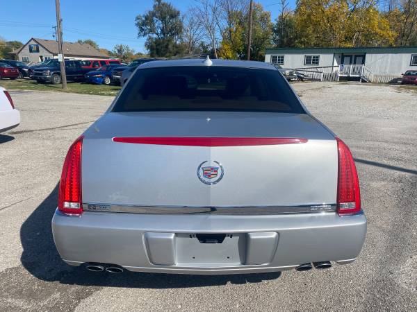 2010 CADILLAC DTS - cars & trucks - by dealer - vehicle automotive... for sale in Indianapolis, IN – photo 4