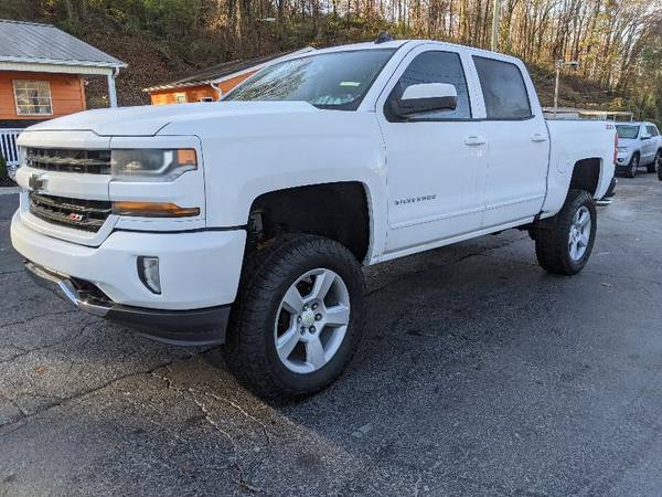 2016 Chevrolet Silverado 1500 LT Crew Cab 4WD - cars & trucks - by... for sale in Knoxville, KY – photo 3