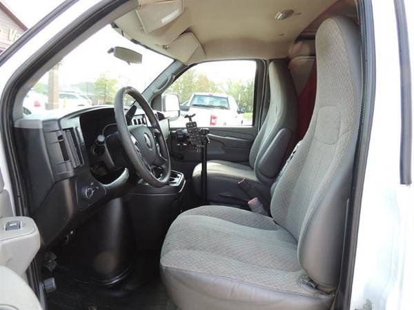 2013 Chevrolet Express 2500 Cargo Work Van! FLEET MAINTAINED SINCE for sale in WHITE HOUSE, TN – photo 17