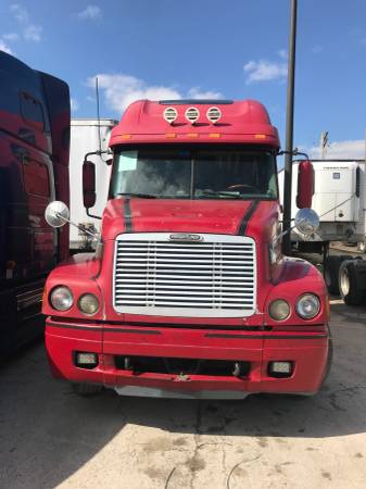 2002 FREIGHTLINER CENTURY with CUMMINS N14 for sale in Addison, IL – photo 2