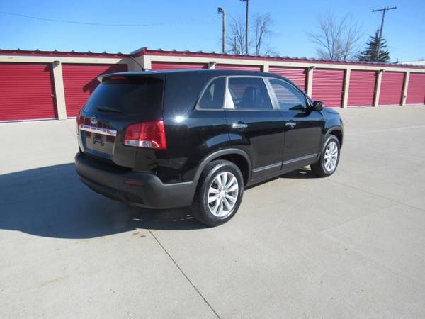 2011 Kia Sorento EX 4dr SUV - - by dealer - vehicle for sale in Bloomington, IL – photo 6