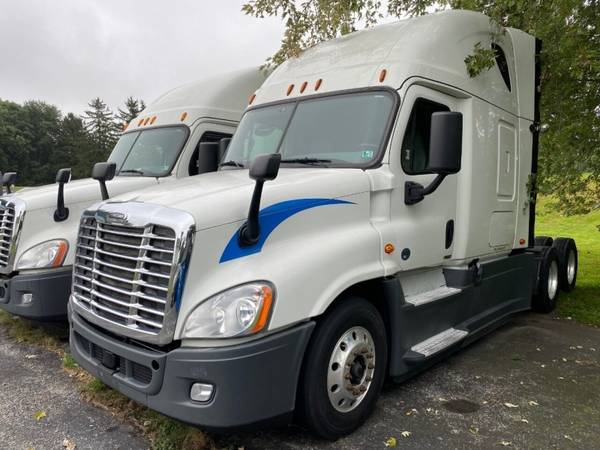 2015 Freightliner Cascadia 6X4 2dr Sleeper Cab - cars & trucks - by... for sale in Wrightsville, PA – photo 3